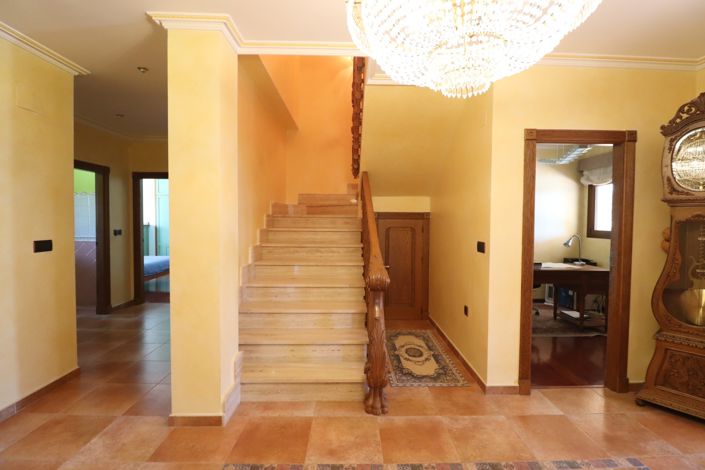 Image No.30-6 Bed Villa for sale