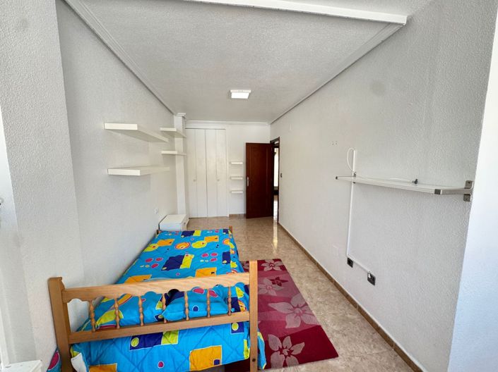 Image No.31-3 Bed Property for sale