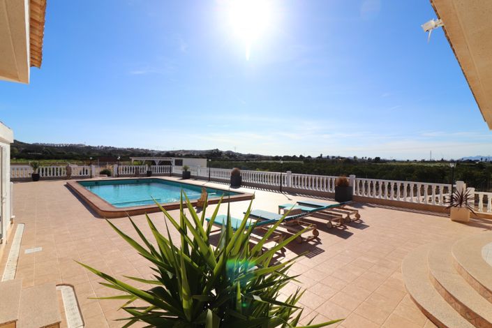 Image No.42-3 Bed Villa for sale