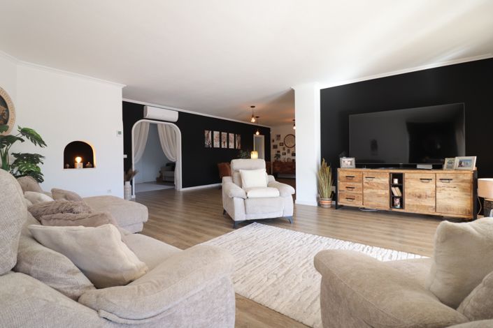 Image No.5-3 Bed Villa for sale