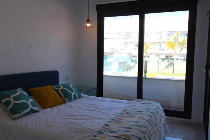 Image No.19-3 Bed Property for sale