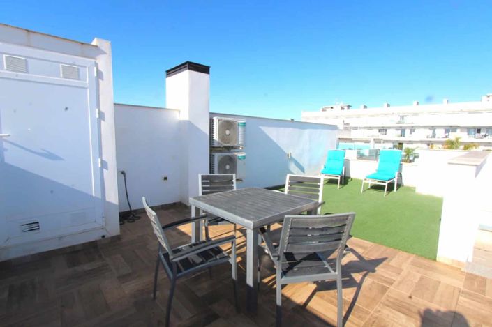 Image No.27-3 Bed Property for sale