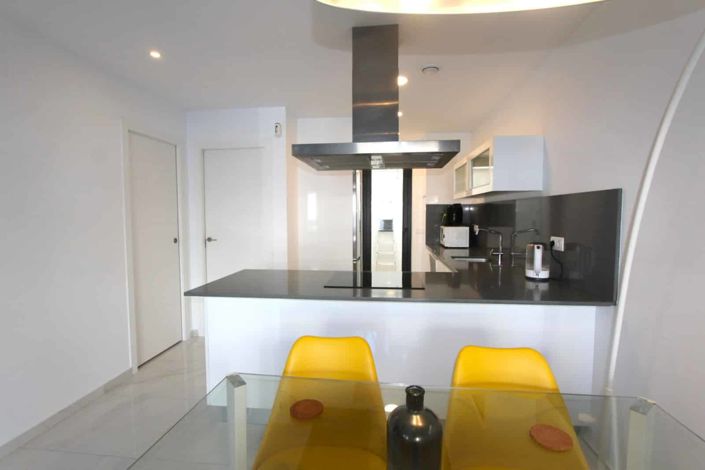 Image No.8-3 Bed Property for sale