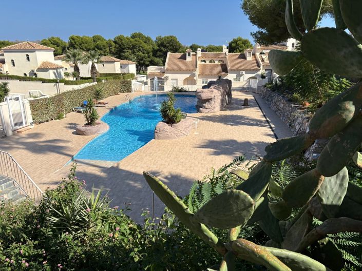 Image No.26-3 Bed Apartment for sale