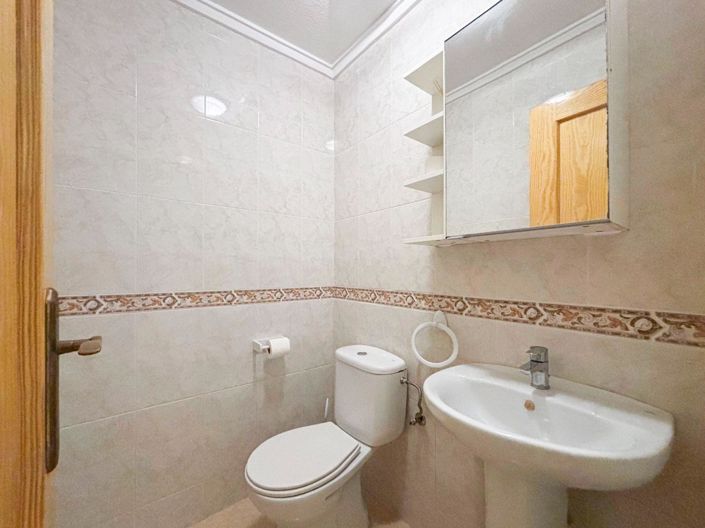 Image No.15-2 Bed Apartment for sale