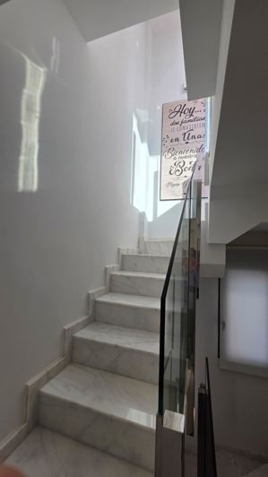 Image No.13-3 Bed Property for sale