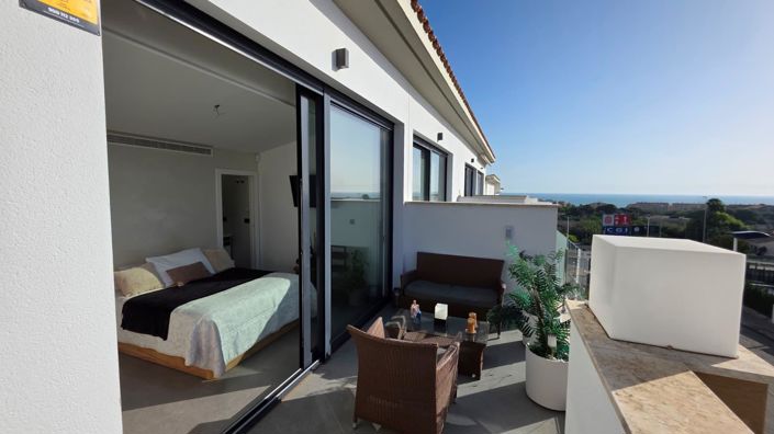 Image No.25-3 Bed Property for sale