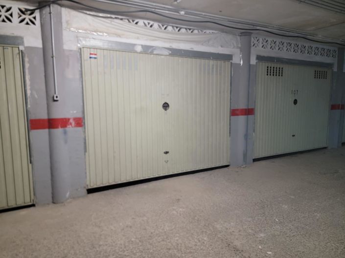 Image No.43-3 Bed Property for sale