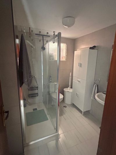 Image No.10-3 Bed Property for sale