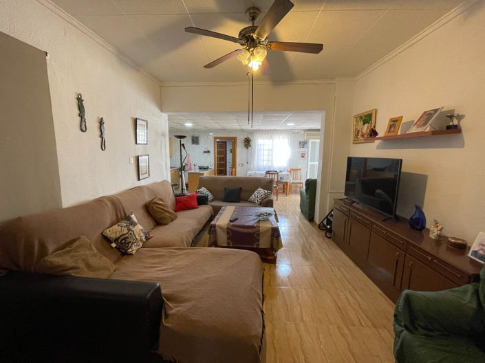 Image No.14-4 Bed Property for sale