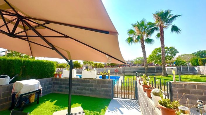 Image No.19-2 Bed Property for sale