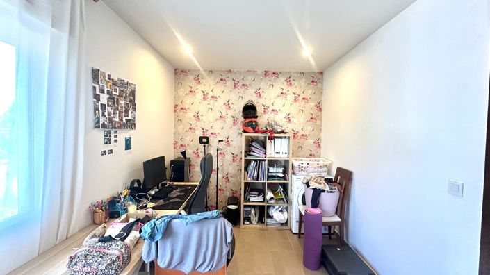 Image No.22-2 Bed Property for sale