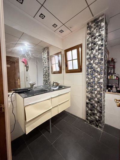 Image No.14-4 Bed Property for sale