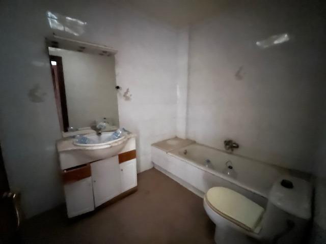 Image No.11-3 Bed Property for sale