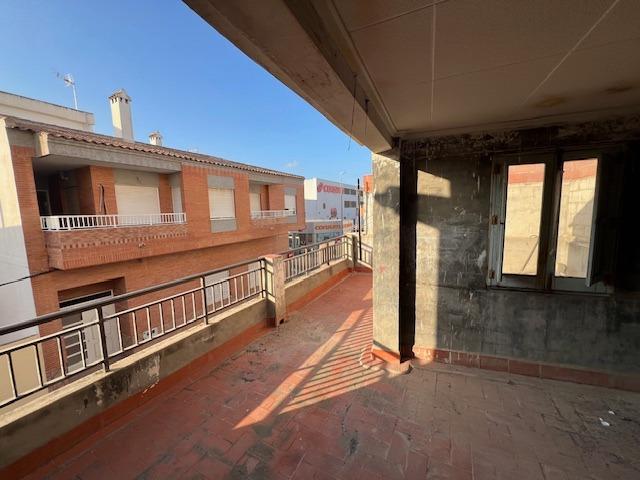Image No.21-3 Bed Property for sale