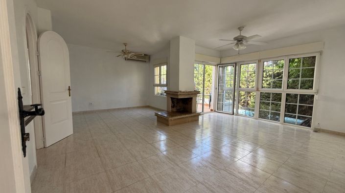 Image No.1-2 Bed Property for sale