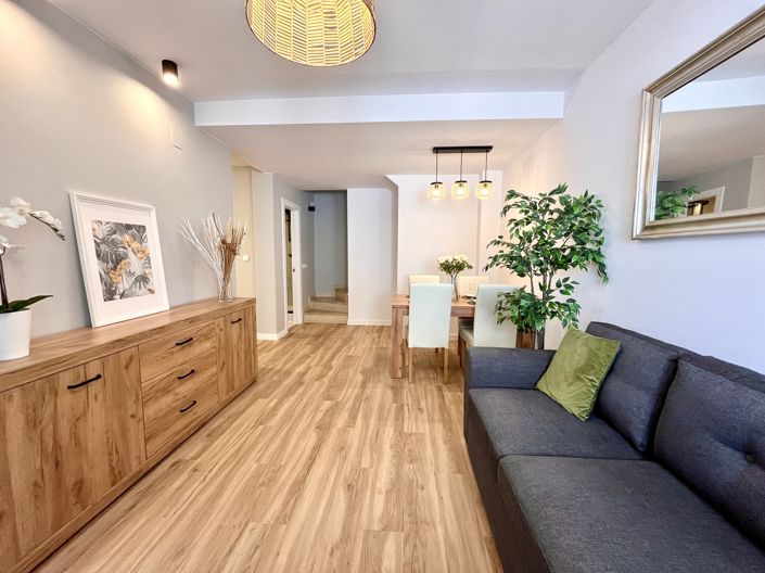 Image No.4-3 Bed Property for sale