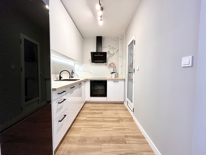 Image No.7-3 Bed Property for sale