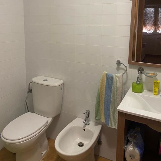 Image No.12-2 Bed Property for sale