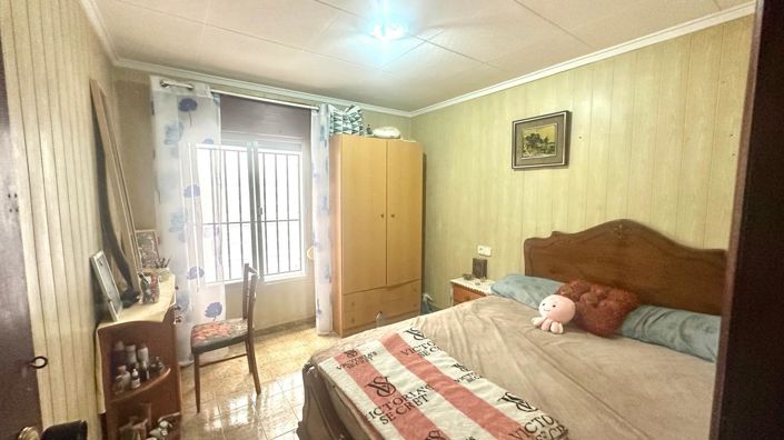 Image No.19-4 Bed Property for sale