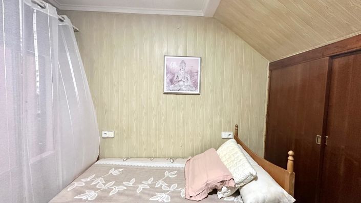 Image No.23-4 Bed Property for sale