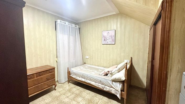 Image No.25-4 Bed Property for sale