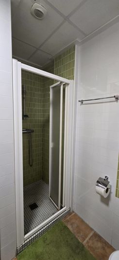 Image No.40-2 Bed Property for sale