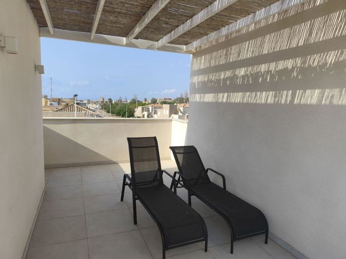 Image No.26-2 Bed Property for sale