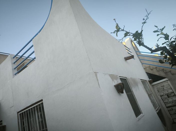 Image No.3-2 Bed Property for sale