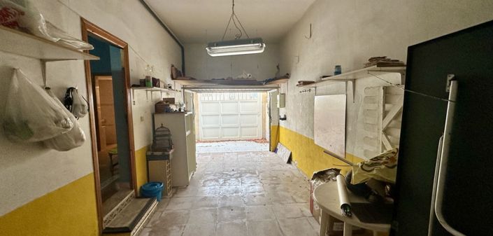 Image No.21-3 Bed Property for sale