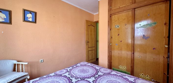 Image No.32-3 Bed Property for sale