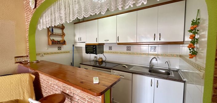 Image No.37-3 Bed Property for sale