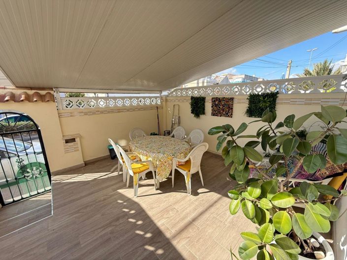 Image No.24-2 Bed Property for sale