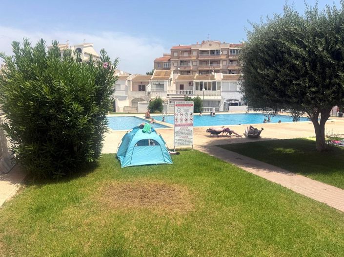 Image No.27-2 Bed Property for sale