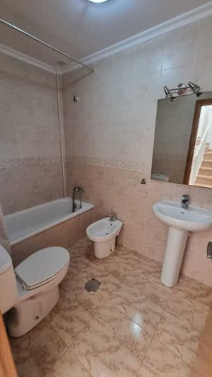 Image No.14-3 Bed Property for sale