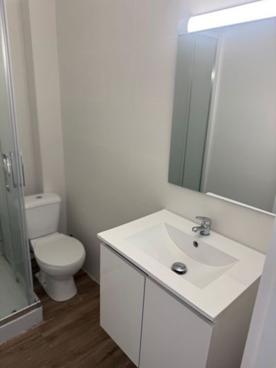 Image No.15-3 Bed Property for sale