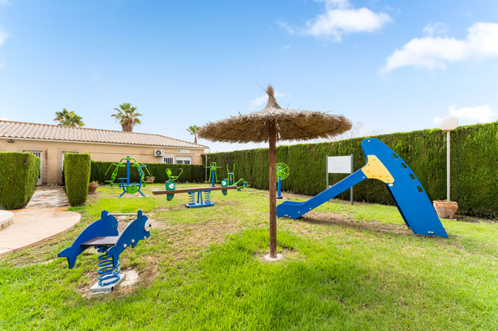 Image No.40-2 Bed Property for sale