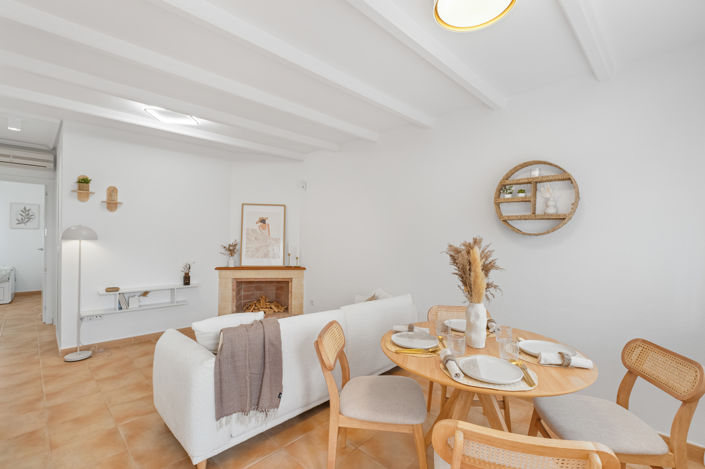 Image No.45-2 Bed Property for sale