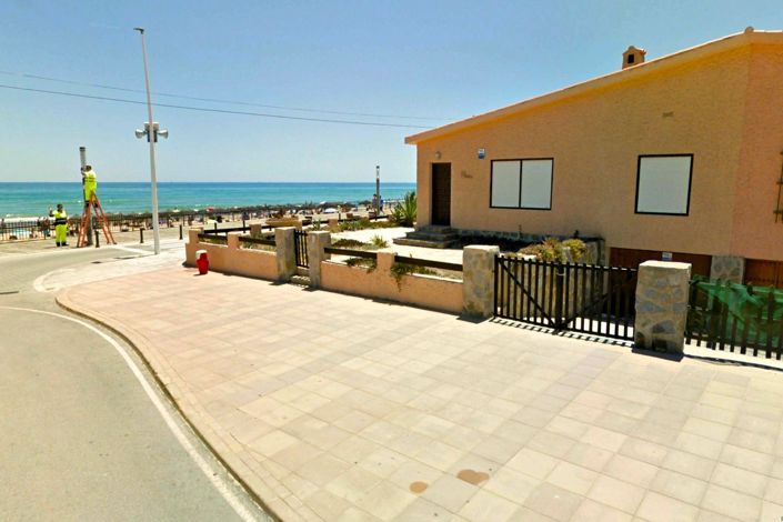 Image No.1-3 Bed Property for sale