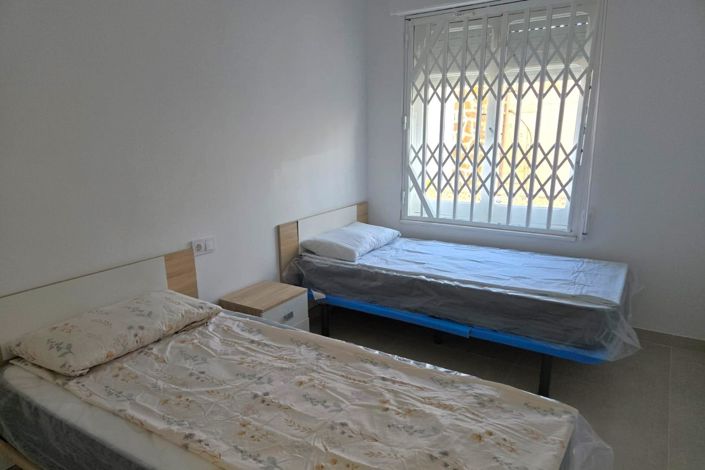 Image No.24-3 Bed Property for sale