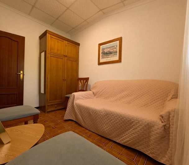 Image No.31-4 Bed Property for sale