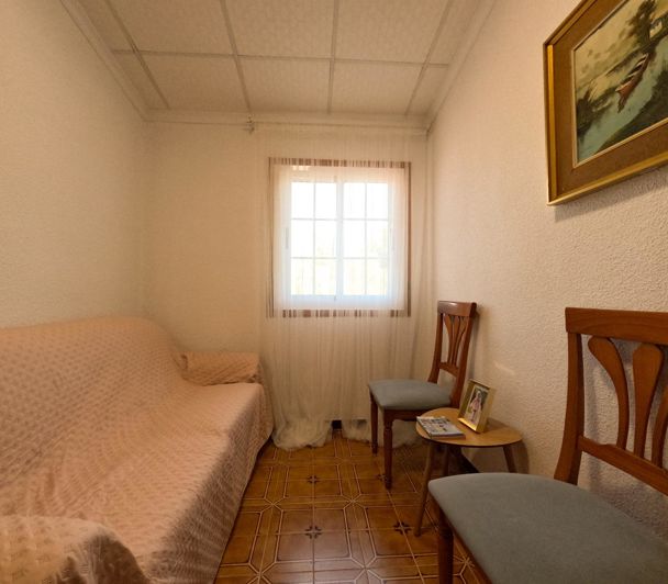 Image No.34-4 Bed Property for sale