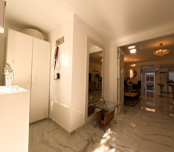 Image No.6-4 Bed Property for sale