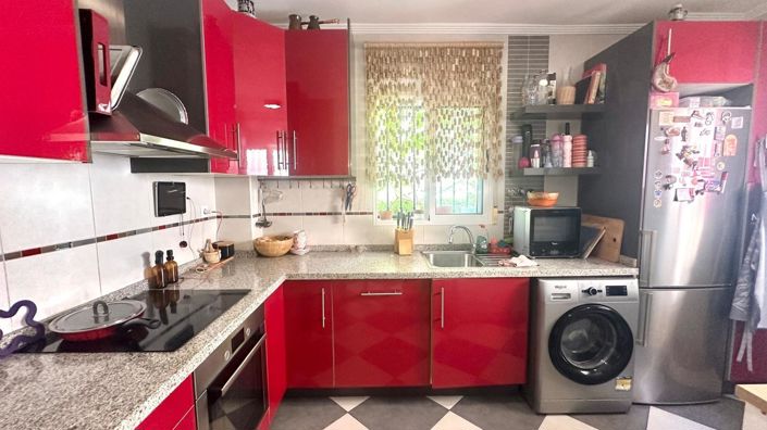 Image No.33-3 Bed Property for sale