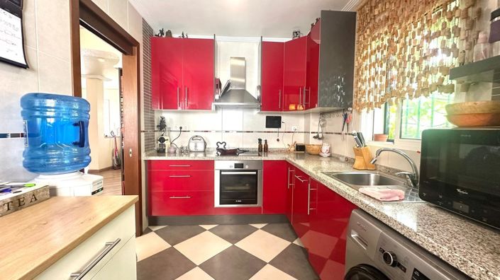 Image No.34-3 Bed Property for sale