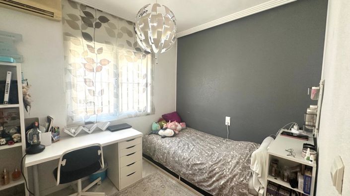 Image No.44-3 Bed Property for sale