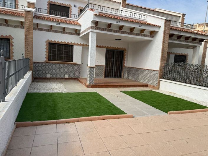 Image No.1-3 Bed Property for sale