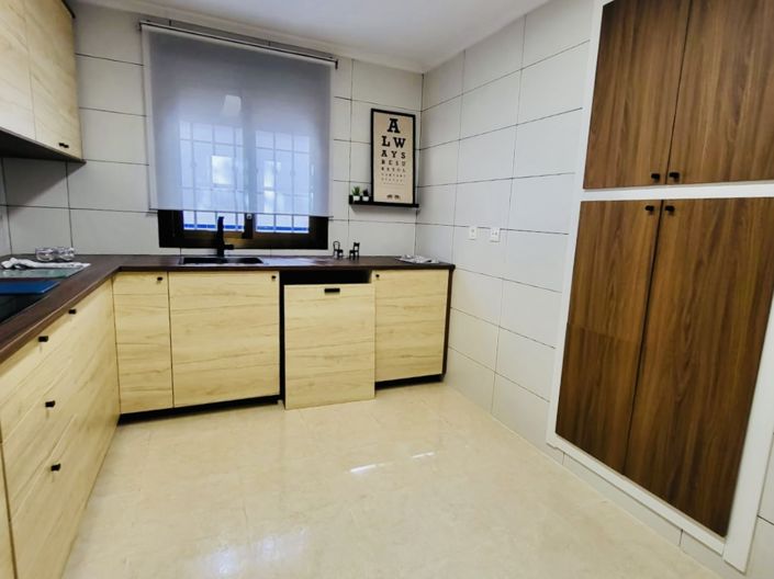 Image No.14-3 Bed Property for sale