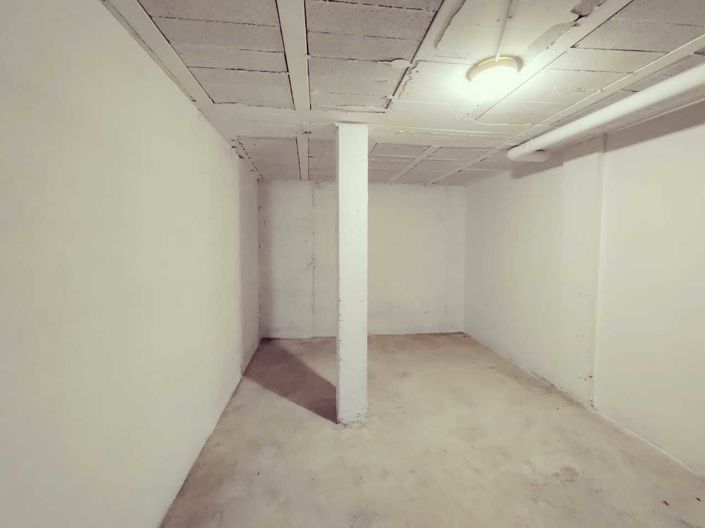 Image No.40-3 Bed Property for sale