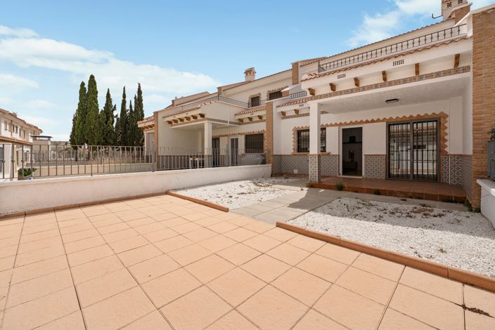 Image No.1-3 Bed Property for sale